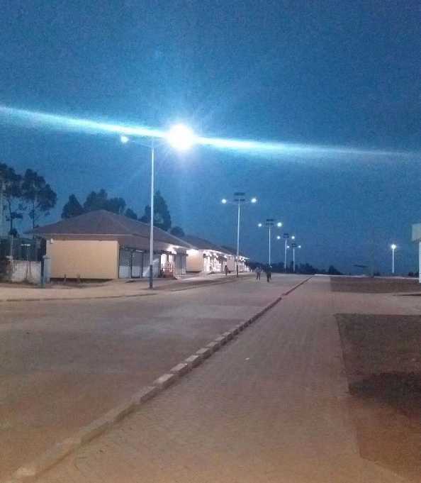 白塔区非洲科特迪瓦太阳能路灯工程